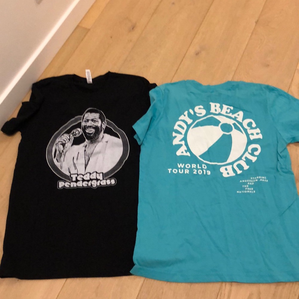 Teddy Pendergast and Andy’s beach club vintage style tee